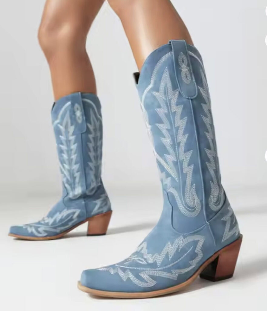 when to wear cowgirl boots
